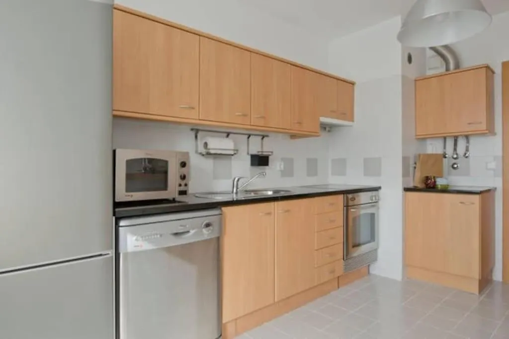 דירה ליסבון New Home Office - Free Wifi & Parking - Self Check-In - Daikin Airco