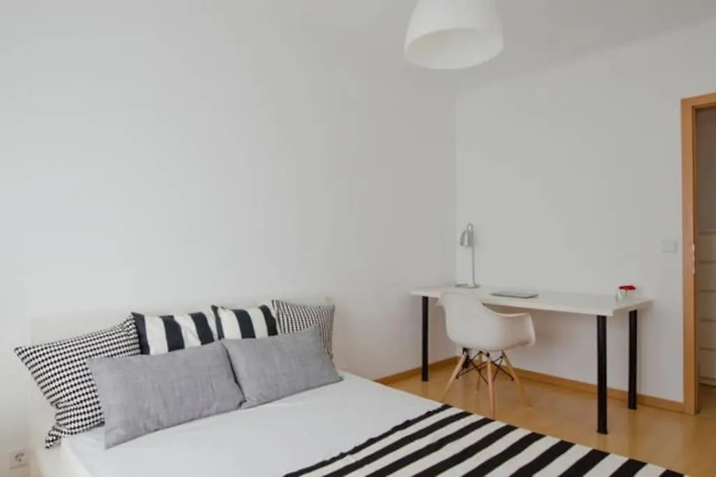 ליסבון New Home Office - Free Wifi & Parking - Self Check-In - Daikin Airco